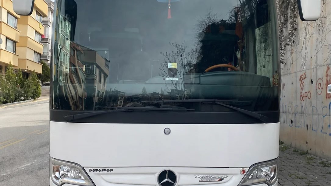 Mercedes-Benz Travego otobüs önden görünüm