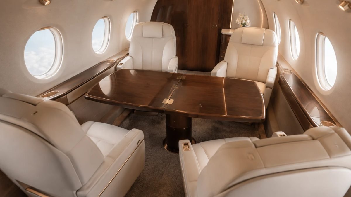 VIP Özel Jet toplantı ve çalışma kabini